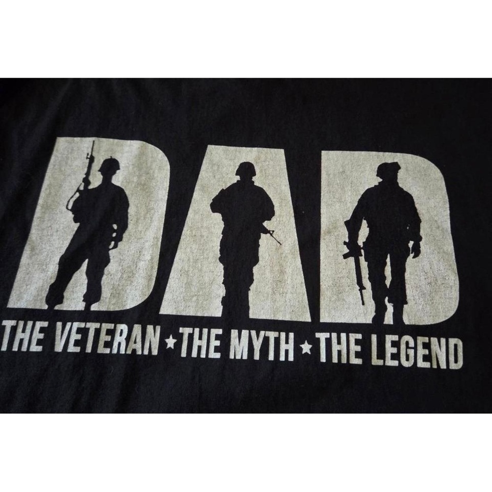 Fruit of the Loom Graphic T-Shirt Mens XL Black Dad Veteran Myth Legend Military